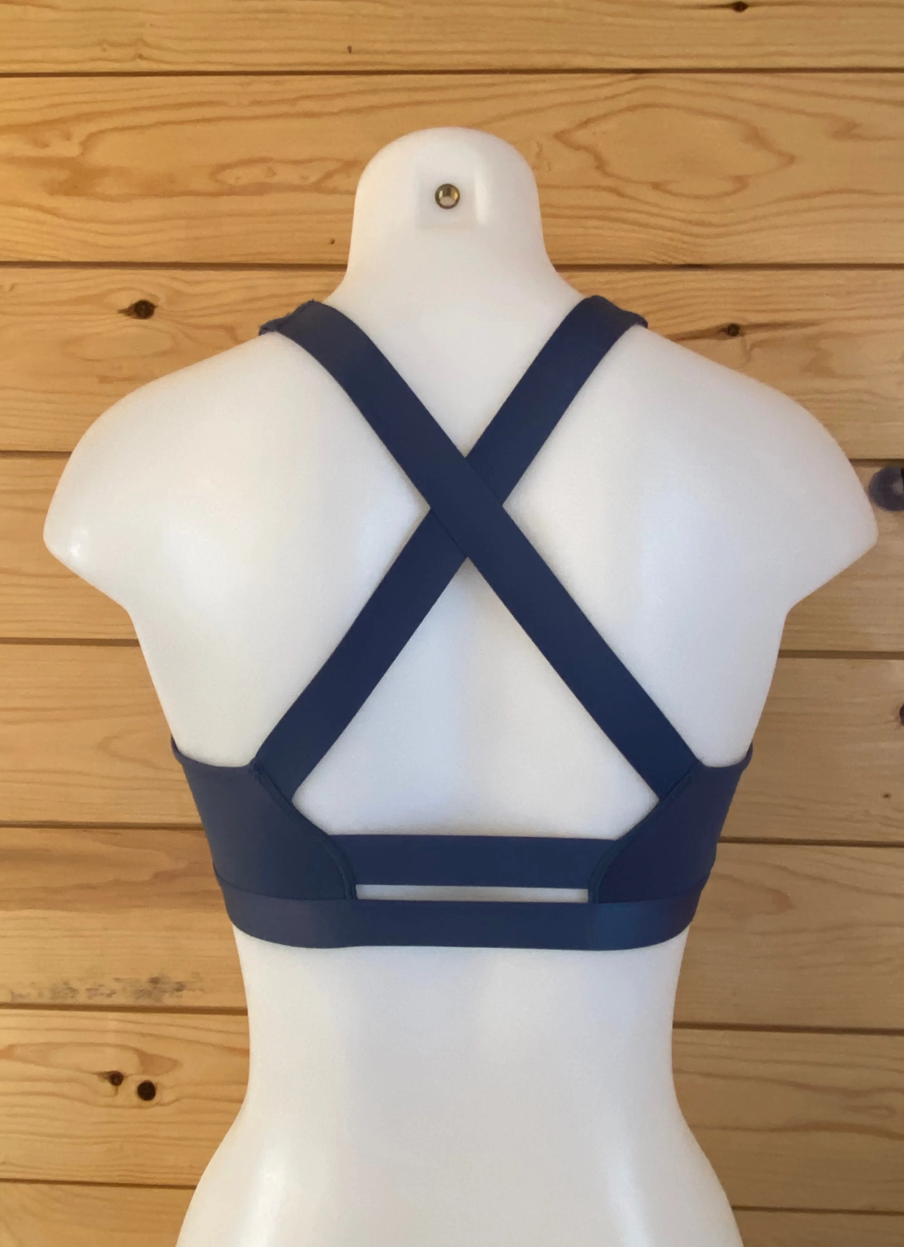 Active Sport Crop Top in Vintage Indigo