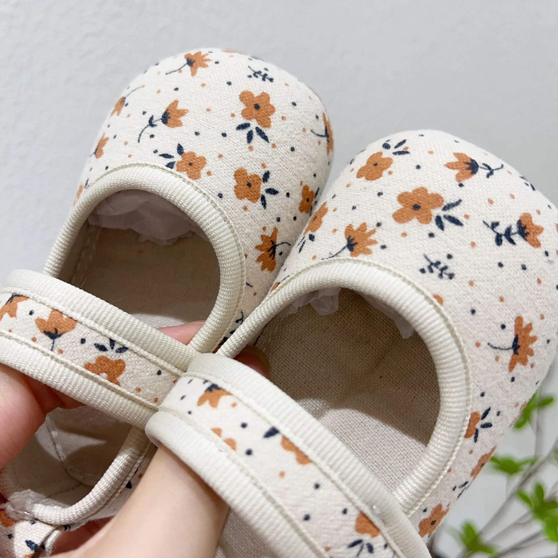 Baby Girls Flower Print Shoes Wholesale 23101955