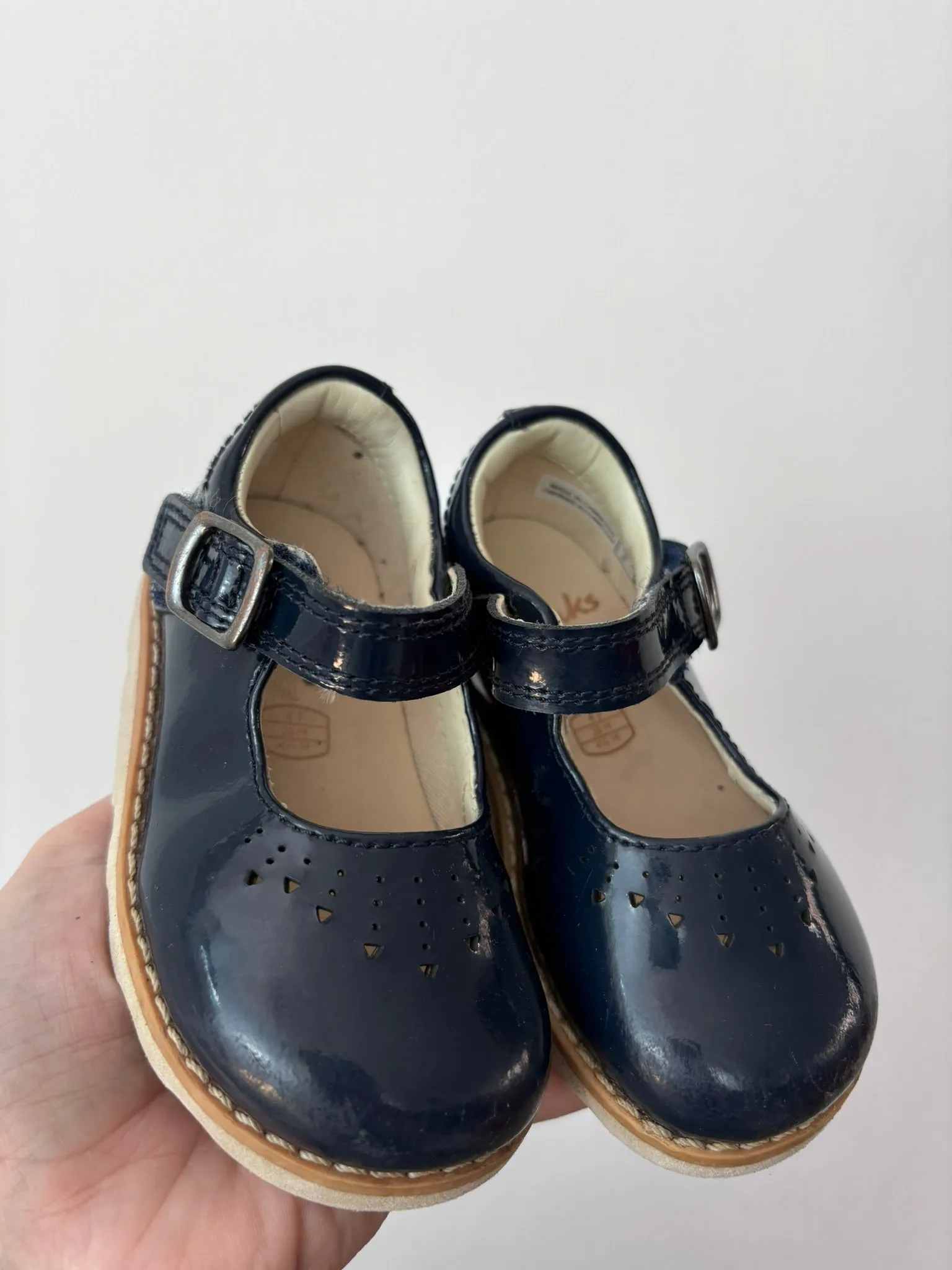 Clarks UK 4 F