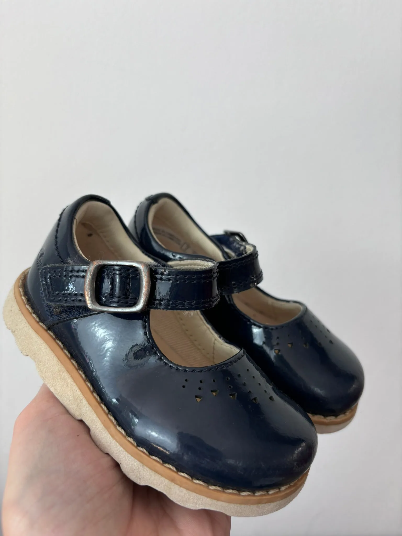 Clarks UK 4 F