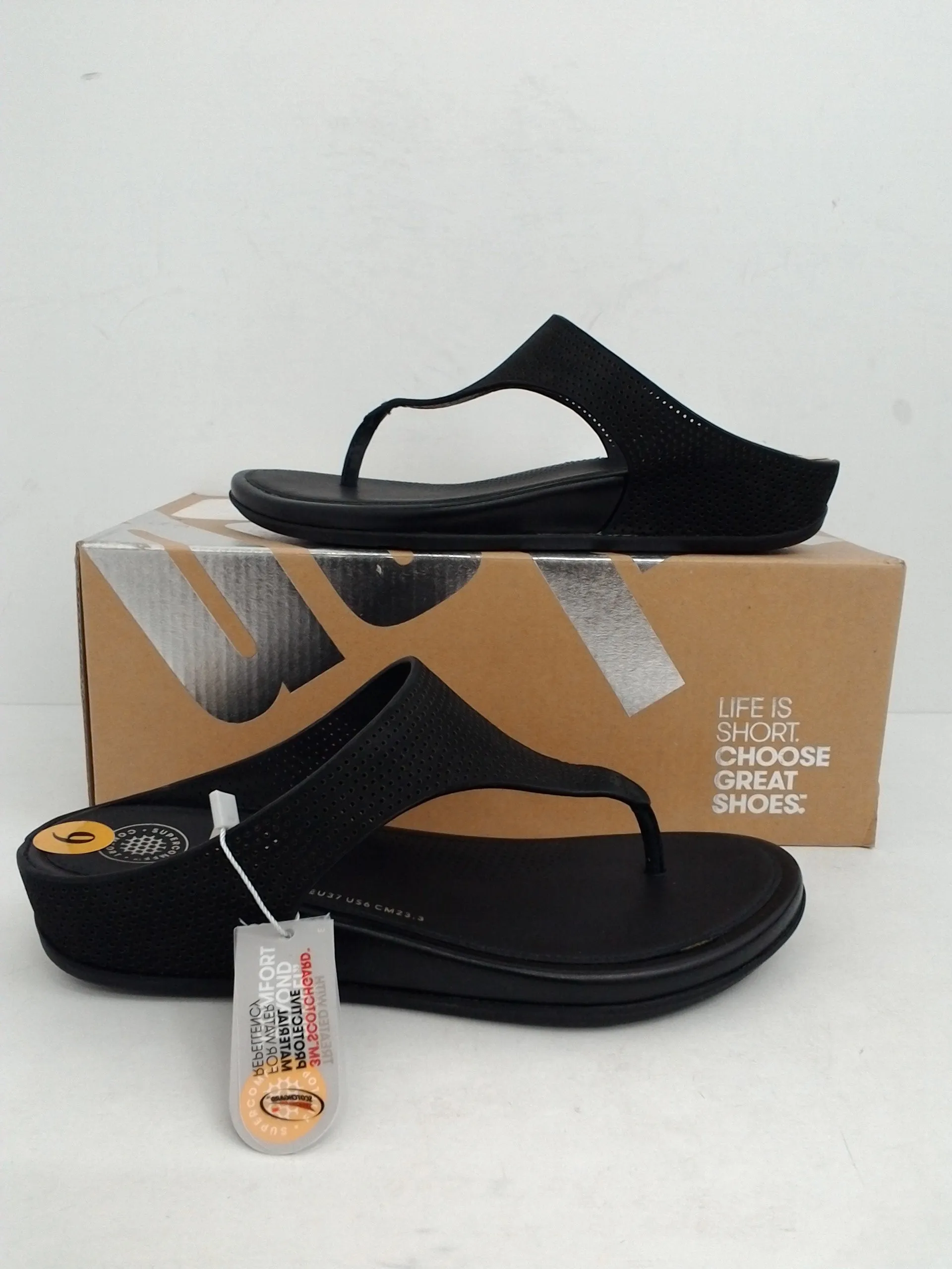 Fitflop Women's Banda (Perf) Black Leather Sandal Size 6